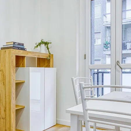 Διαμέρισμα Joivy Warm And Inviting Flat With Balcony