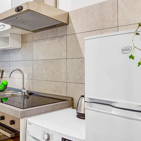 Joivy Warm And Inviting Flat With Balcony Appartement Milan